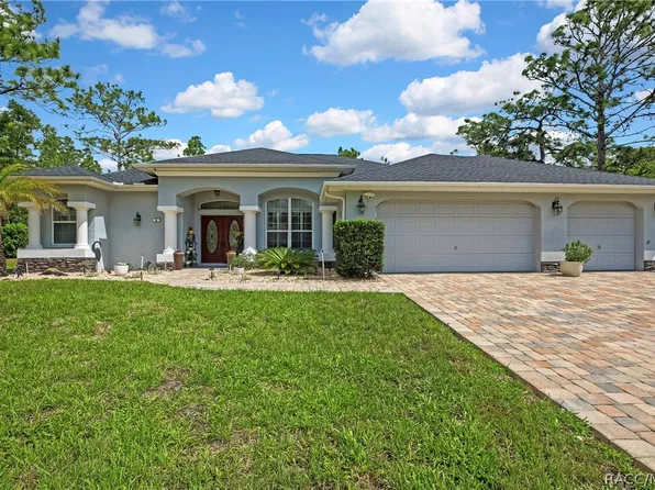 8 Pagoda Ct W, Homosassa, FL 34446