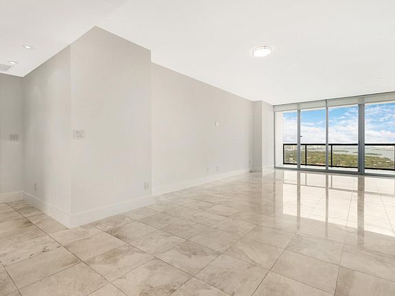 2nd image of 601 NE 36th St #3013