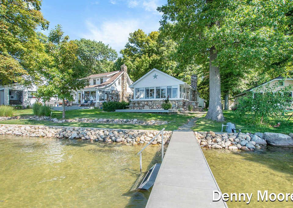 1st image of 3769 England Dr