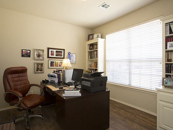 Natural lighting in office space