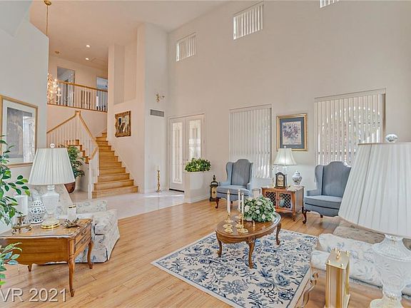 5th image of 2336 Thayer Ave