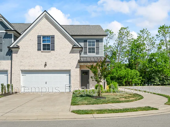 1704 Bethel Ln, Murfreesboro, TN 37129