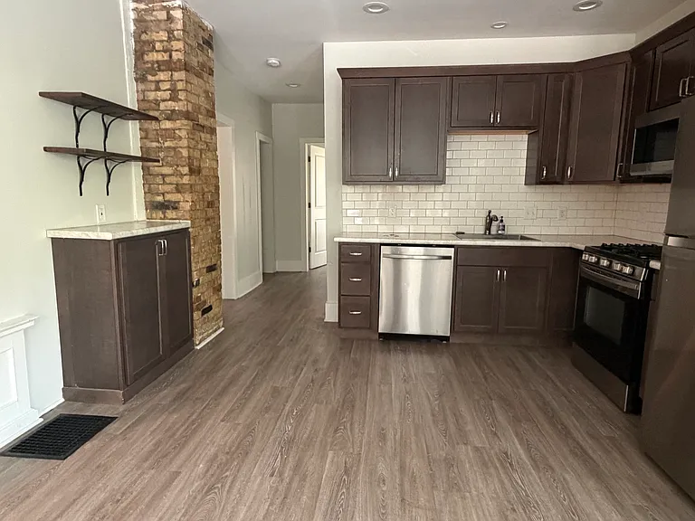 629 Lyon St NE #1 — Photo 12