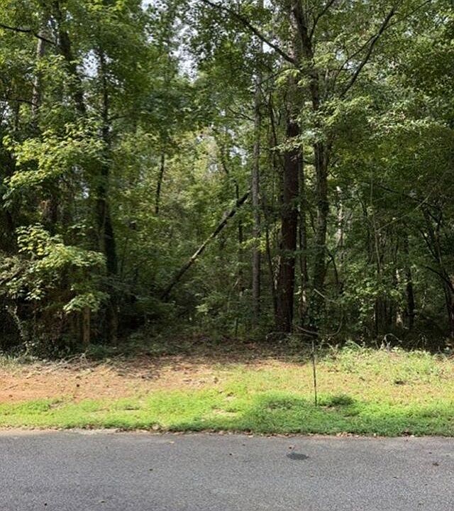 2nd image of 679 Middlesex Dr