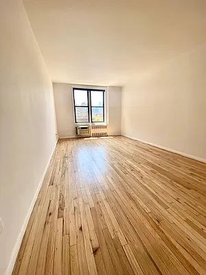 Rented by Guy Goldman, LREB | media 13