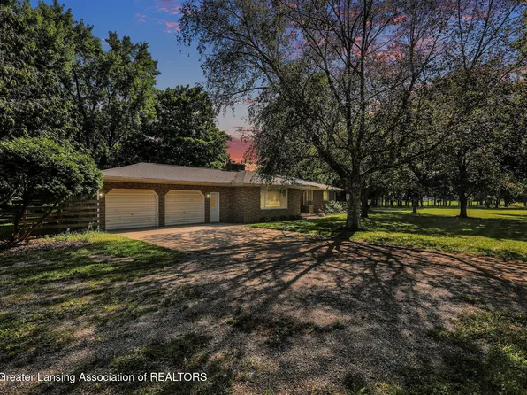 9850 Looking Glass Ave, Portland, MI 48875