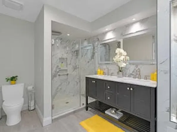 1 Columbus Place image 11 of 18