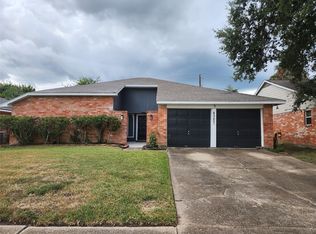 8327 Bird Run Dr, Missouri City, TX 77489