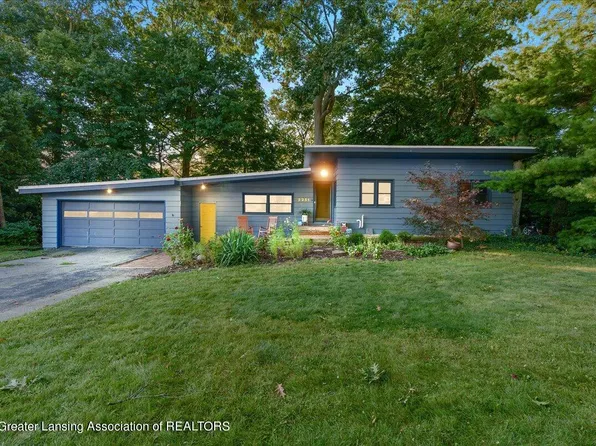 2251 Cumberland Rd, Lansing, MI 48906