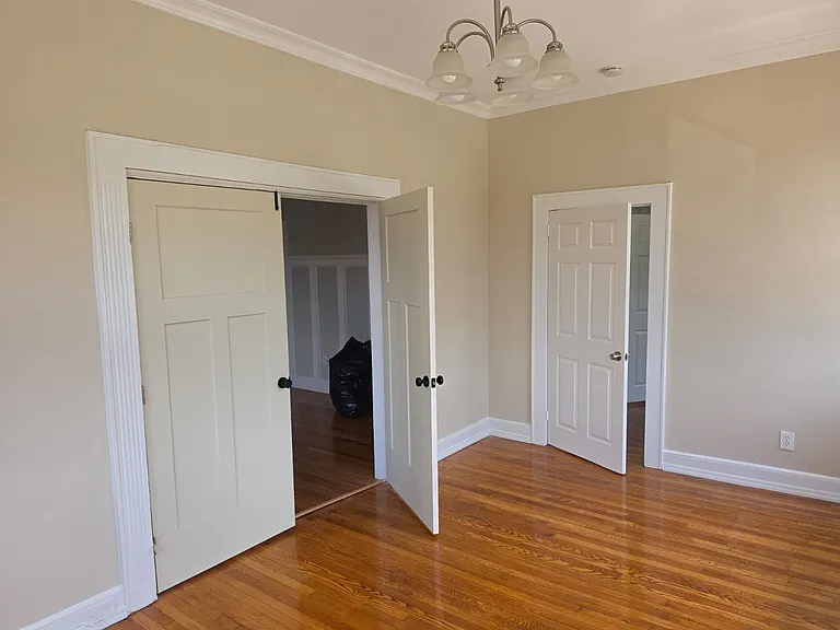 22 Essex St #2 — Photo 15