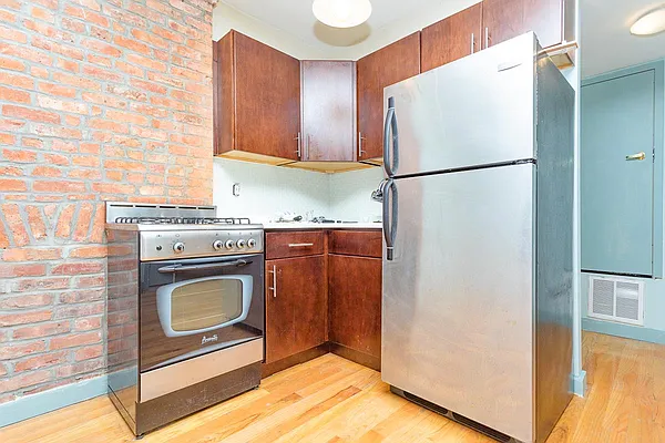 Rented by MySpaceNYC | media 11