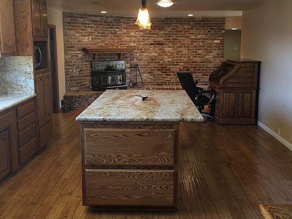 Kitchen & Family Room