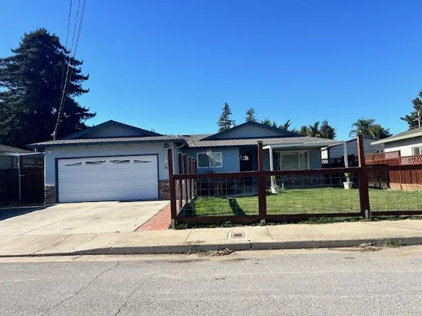 17 Blossom Dr, Watsonville, CA 95076