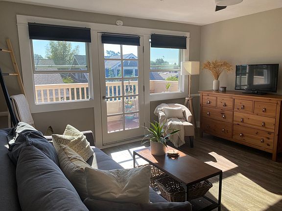 5th image of 3844 Eagle St #1