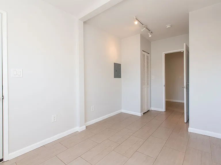 626 Benton Way — Photo 13