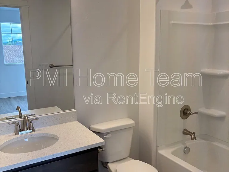 618 W Cozy Ln — Photo 11