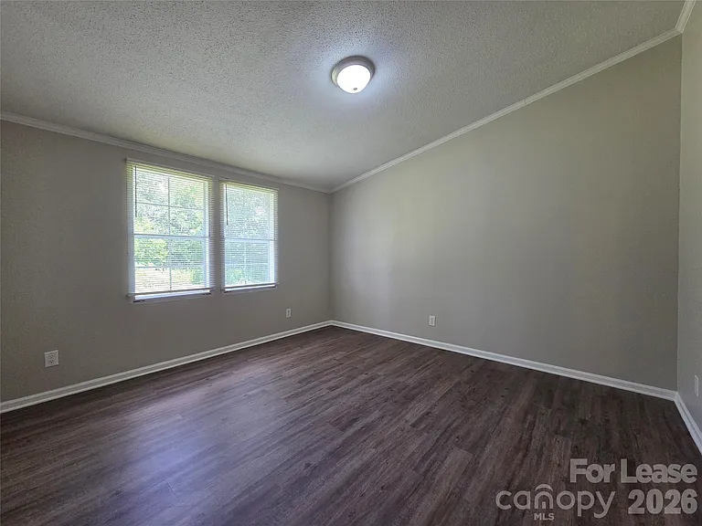 4223 Givens Rd — Photo 15
