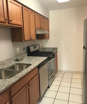 3rd image of 2430 N Kennicott Dr APT 1A
