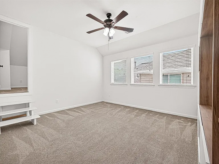 138 S Sawbridge Cir — Photo 25