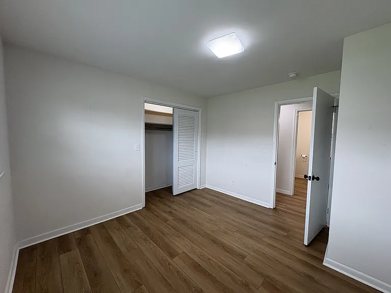 499 Greenwell Ct — Photo 14
