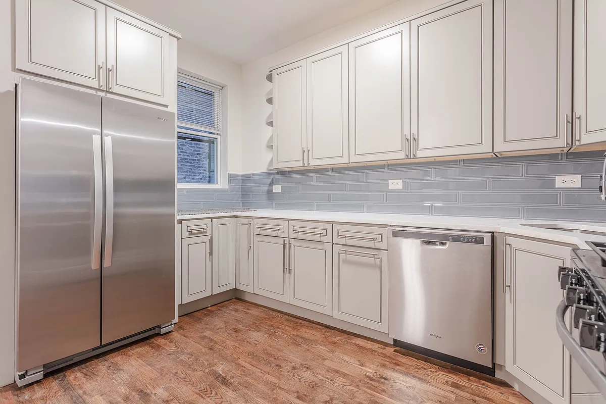 Building Photo - 1420 N Talman Ave #1F