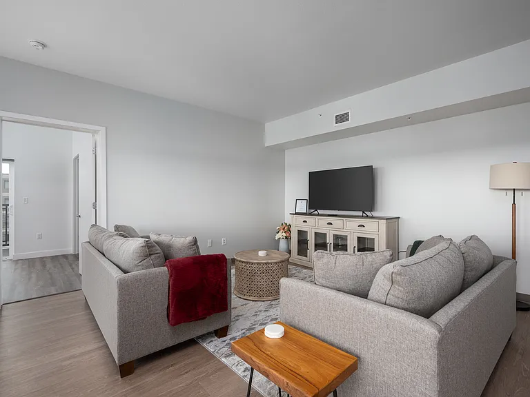 511 3rd Ave SW #427 — Photo 3