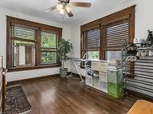302 & 304 W 34th St, Kansas City, MO