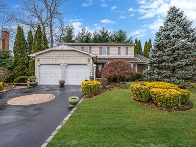 20 Lowery Avenue, Lake Grove, NY, 11755