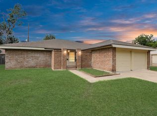 13610 Piney Oaks Dr, Houston, TX 77065