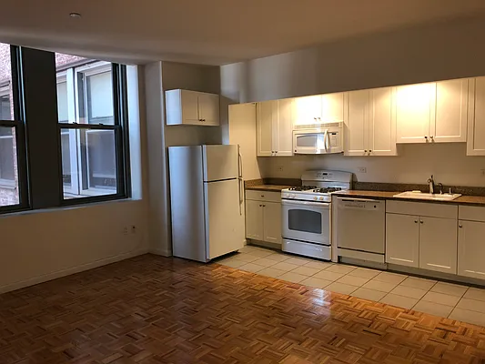 Rented by NY Living Solutions | media 2