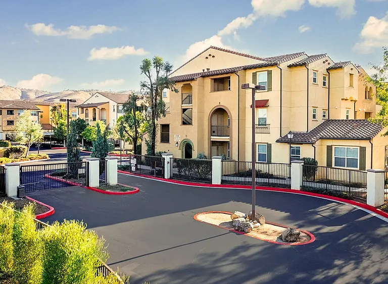 Paseos At Magnolia Luxury Apartments Homes — Photo 96