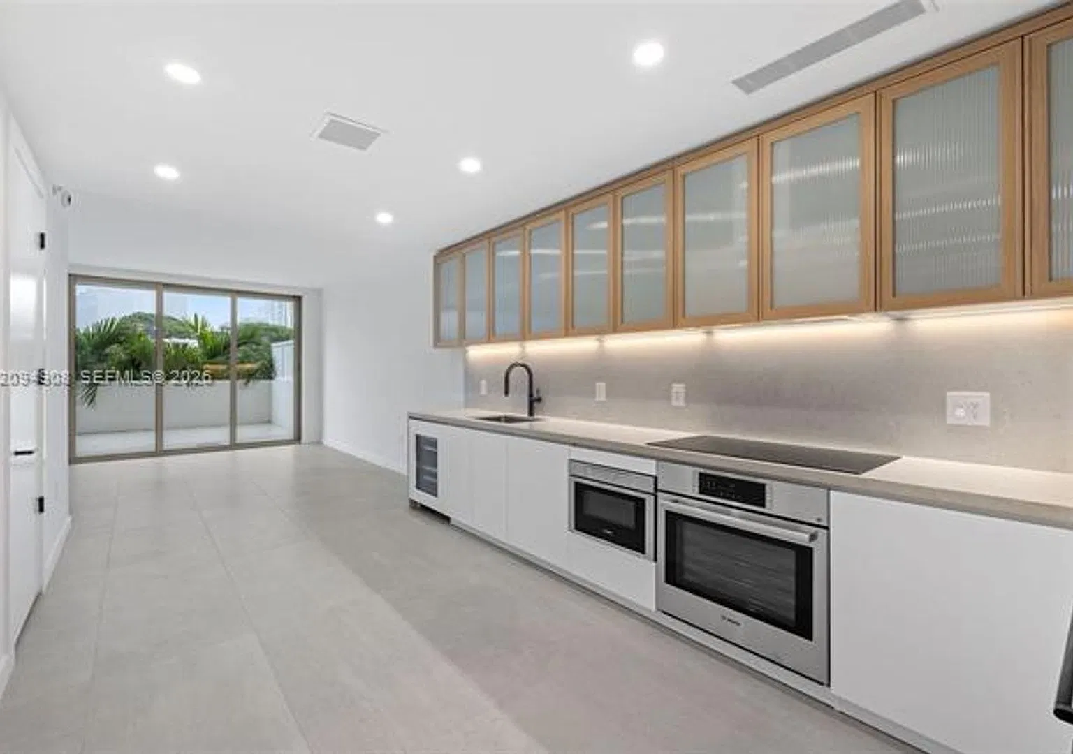 2200 Brickell Ave cu-206, Miami, FL 33129 — Photo 2