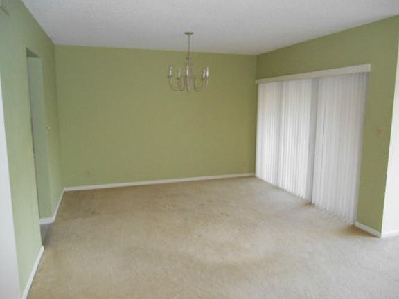 3rd image of 2006 Fairway Dr S
