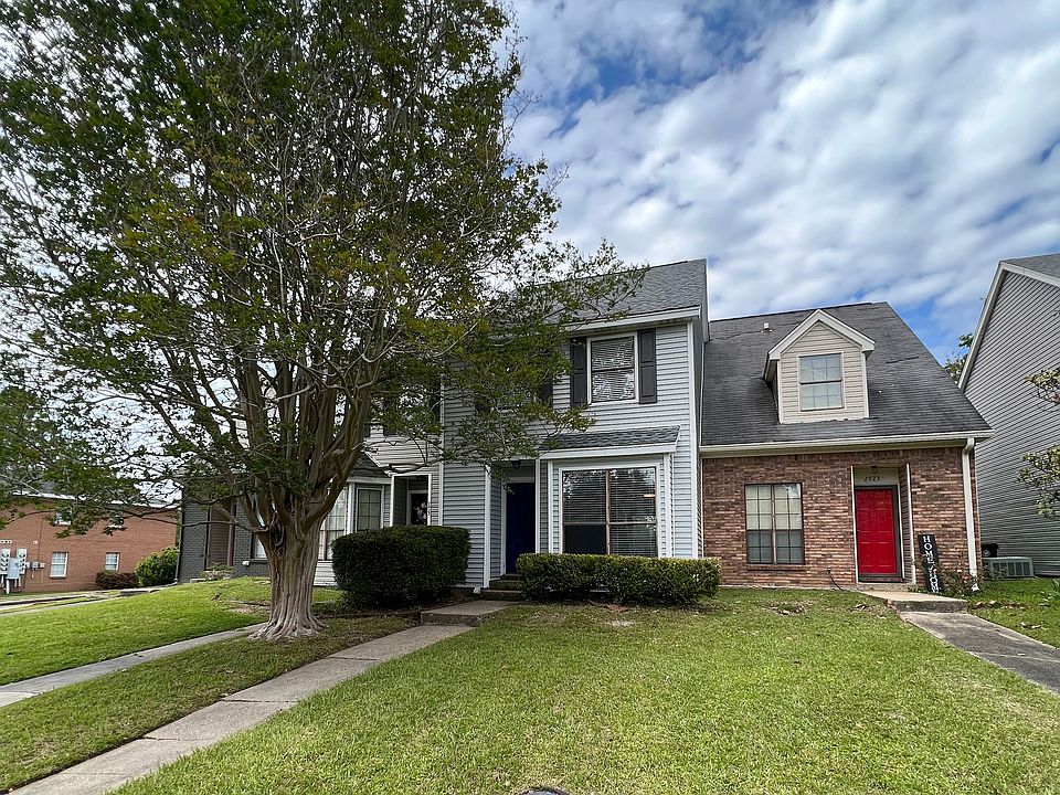 2925 Glenn Dr