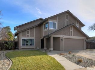 9004 Meadowdale Way, Elk Grove, CA 95624