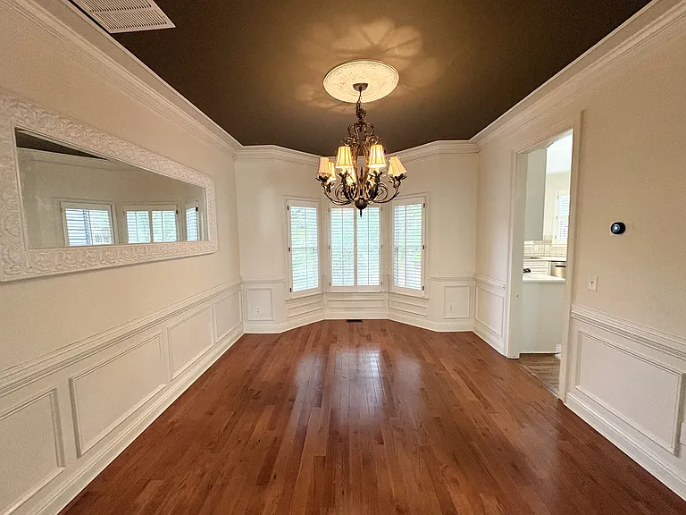 403 Dogwood Way — Photo 8