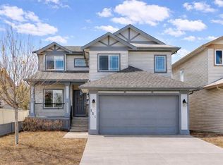 151 E Willowbrook Dr NW, Airdrie, AB T4B2W5