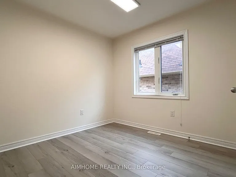 202 Harbord St — Photo 21