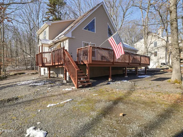 129 Paul Revere Rd, Lackawaxen, PA 18435