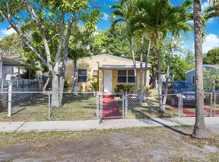15720 NE 15th Pl, North Miami Beach, FL 33162