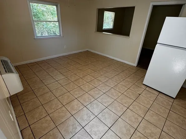 11308 Route 1, Chester, VA 23831