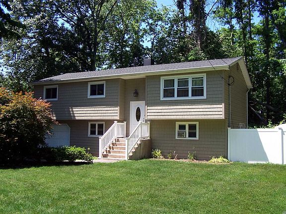 2nd image of 1 Evergreen Ave