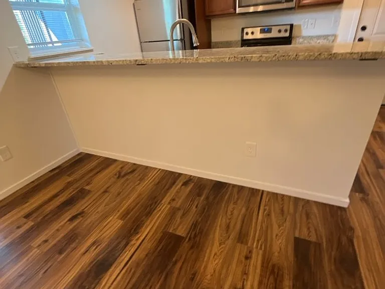 Kendal Court Apartments, 2 Bedroom, 1 Bathroom Apartments for Rent! — Photo 50