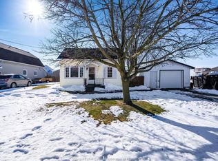 107 George St, Chatham Kent, ON N0P 1W0