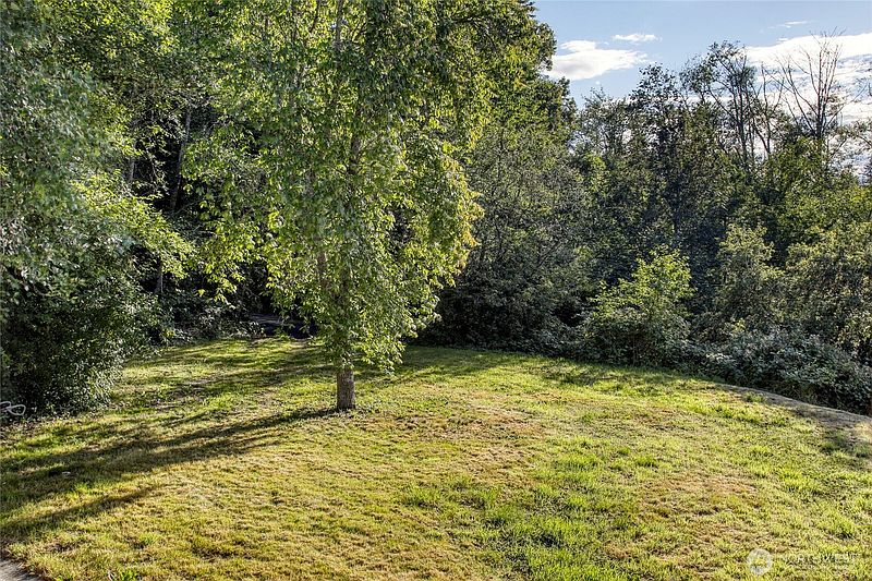 4th image of 11826 NE Manzanita Lane