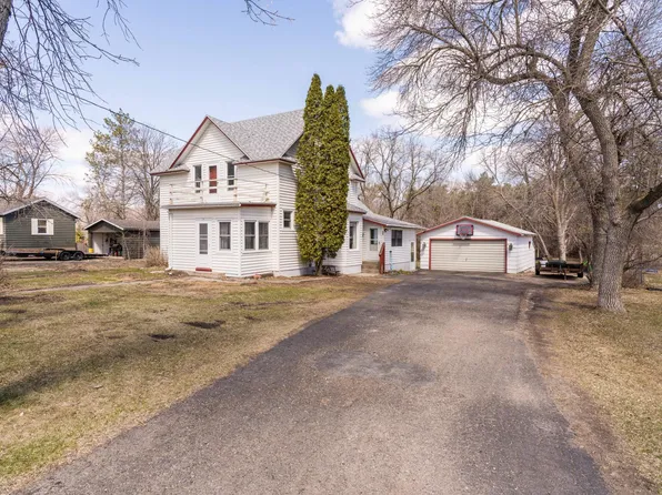 302 W Dunton St, Battle Lake, MN 56515