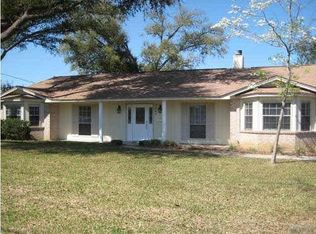 3202 Swan Ln, Pensacola, FL 32504