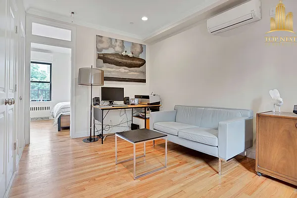 Sold by Top Nest Inc. | media 24