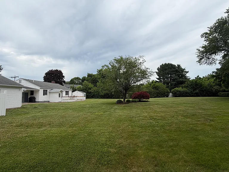 219 Sun Valley Dr — Photo 6