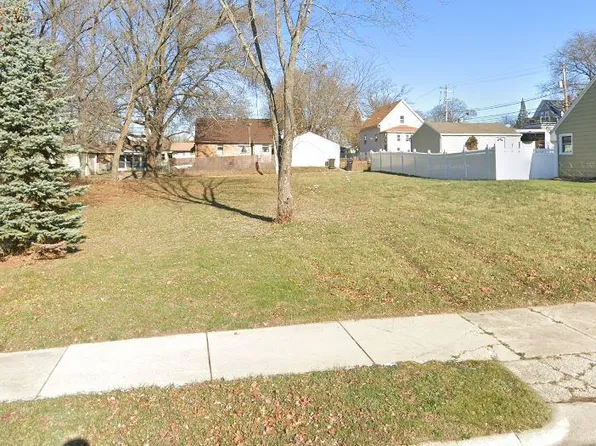1512 North CHESTNUT STREET, South Milwaukee, WI 53172